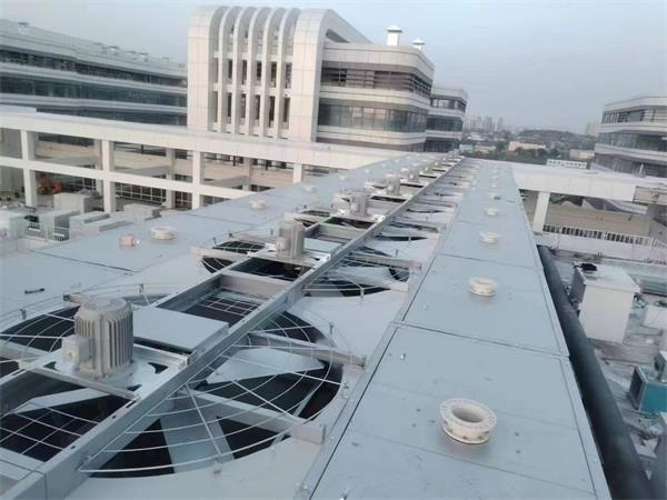 閉式冷卻塔如何區分逆流、橫流以及復合流(閉式冷卻塔清洗方案和藥劑)