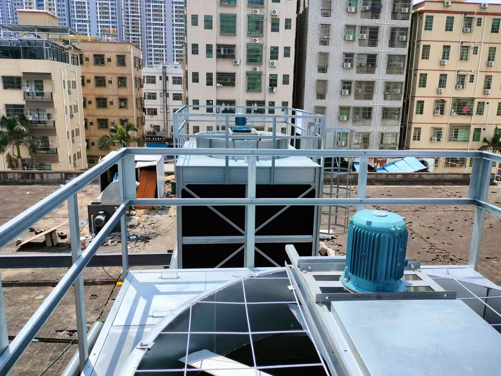 深圳現代演藝中心冷卻塔降噪新技術(深圳現代演藝中心 烘培)